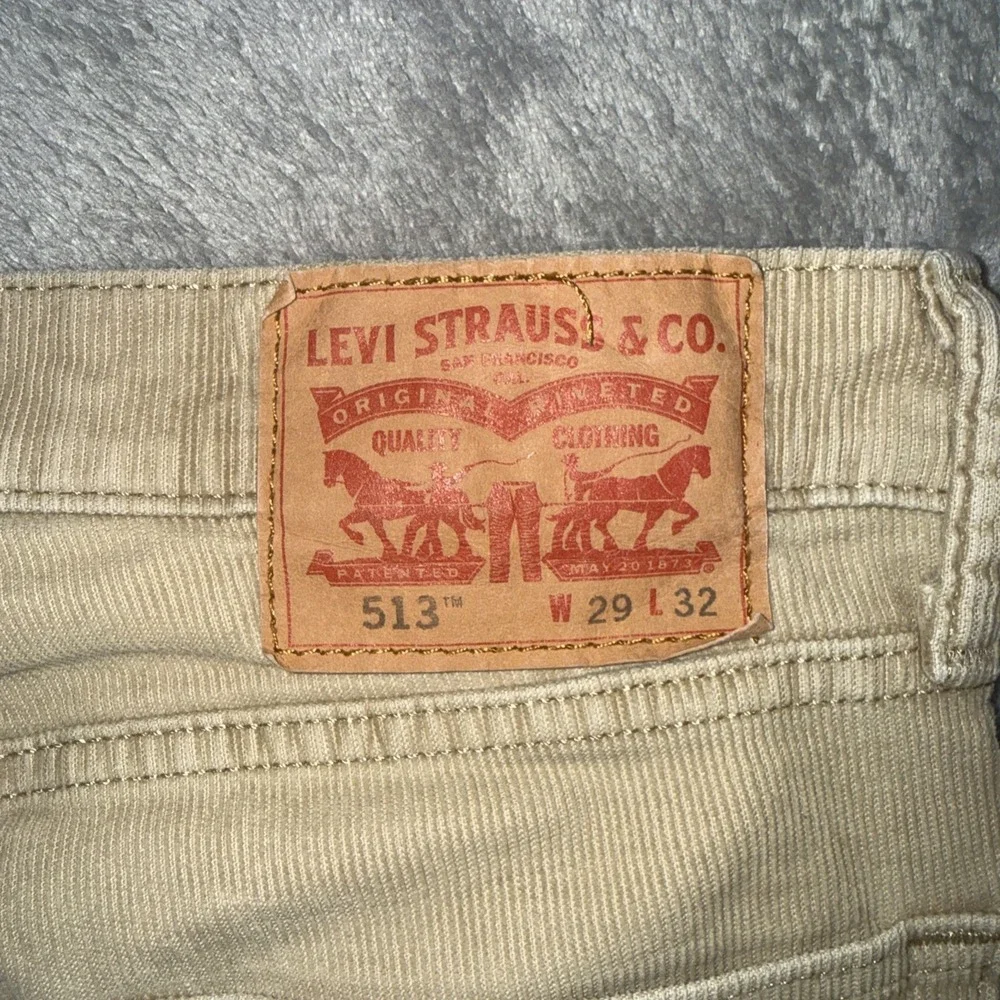 Levis 513 Pants Mens 29x32 Tan Corduroy Slim Straight Stretch